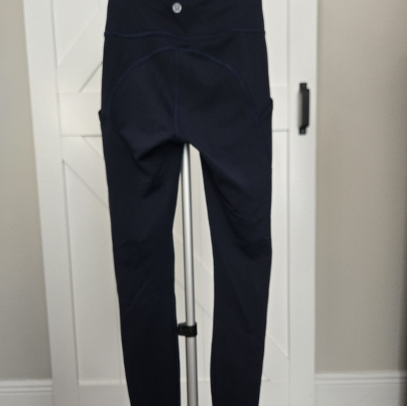 LULULEMON BUNDLE 4 Leggings, 1 Short, 1 Top SIZE 2 - Picture 3 of 16